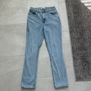 Abercrombie Ultra High Rise 90’s Slim Straight Jeans Curve Love Size 29 Long